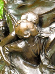 Hadas, (detalle) de la estatua de Peter Pan, 1912 (bronce)